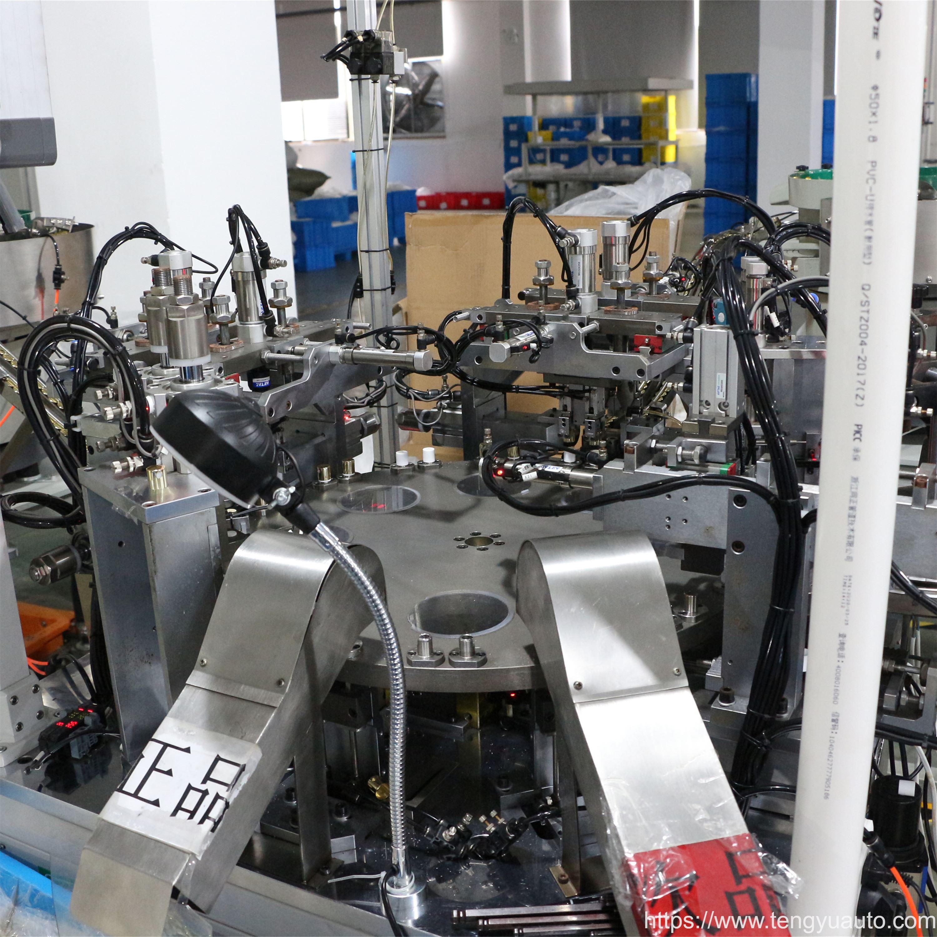 машина TY-C8 крышки головки глинозема распылителя мелкого тумана пробивая
